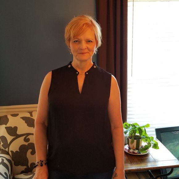 Meet your Posher, Rebecca - Picture 1 of 1